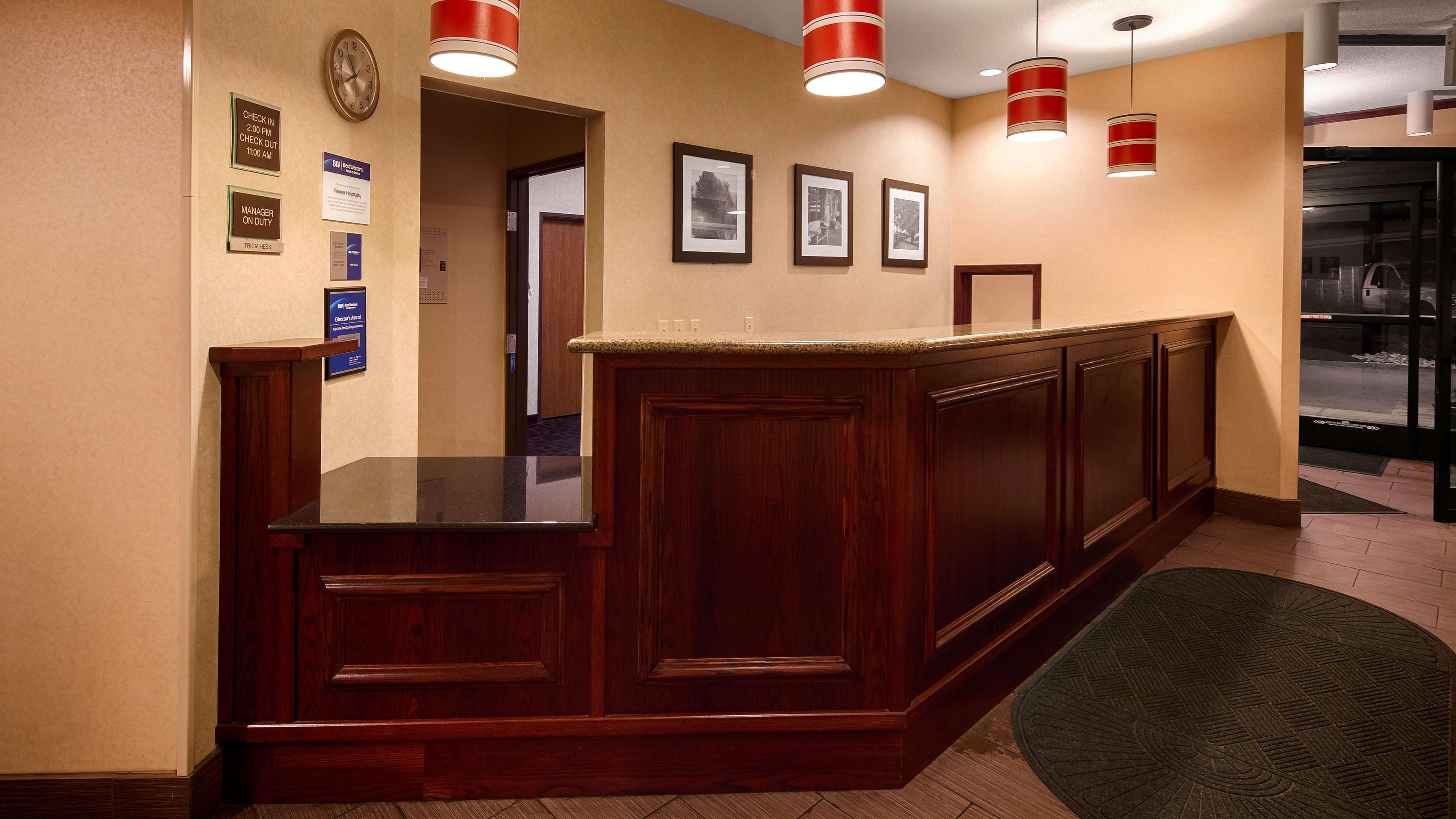 Hotel Western Executive St. Marys