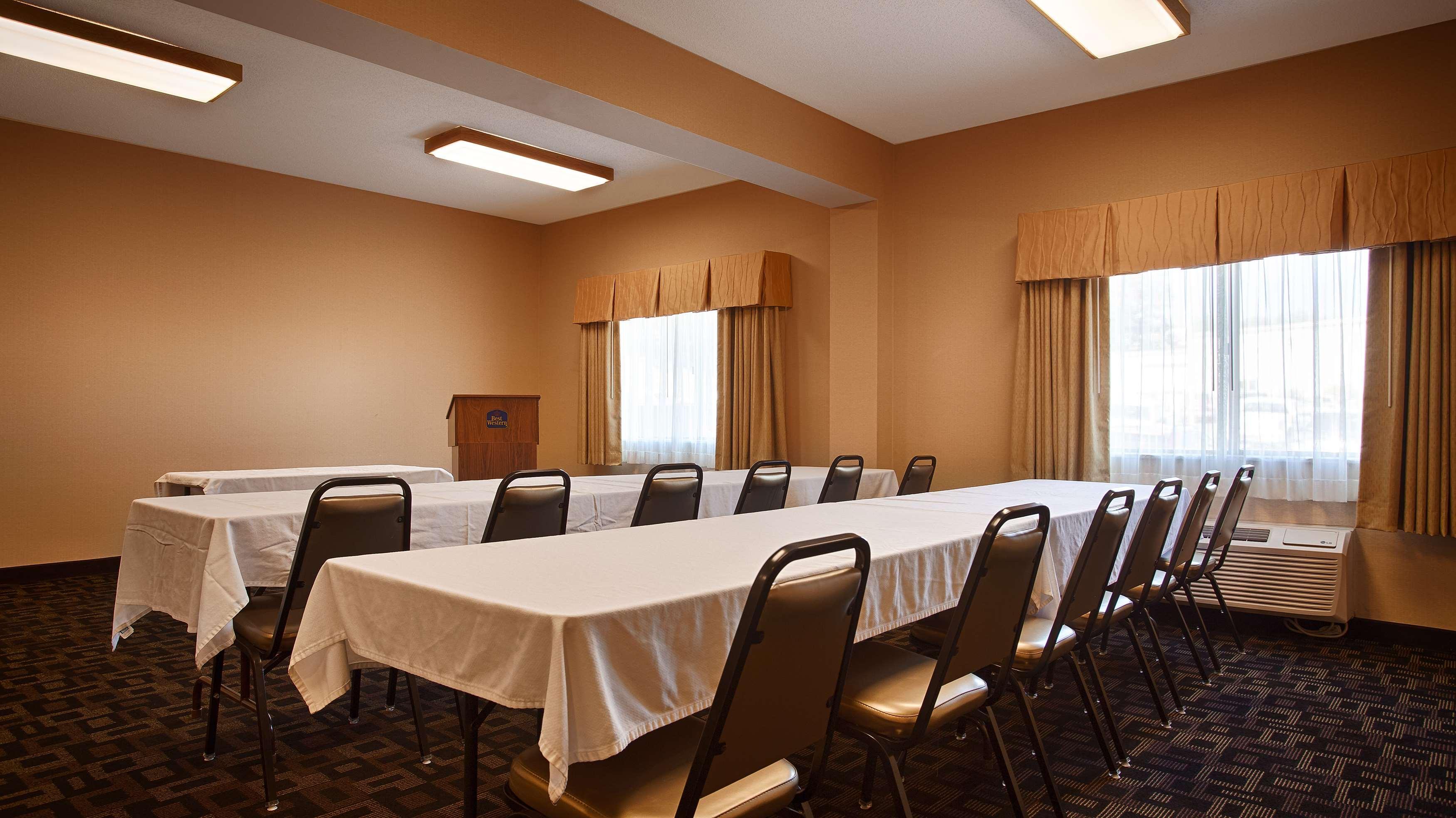 Western Executive 3*