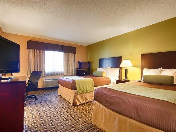 Western Executive Hotel 3*